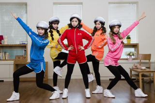 Illustration for article titled Popular K-Pop Group Accused of Ripping Off J-Pop Group. Again.